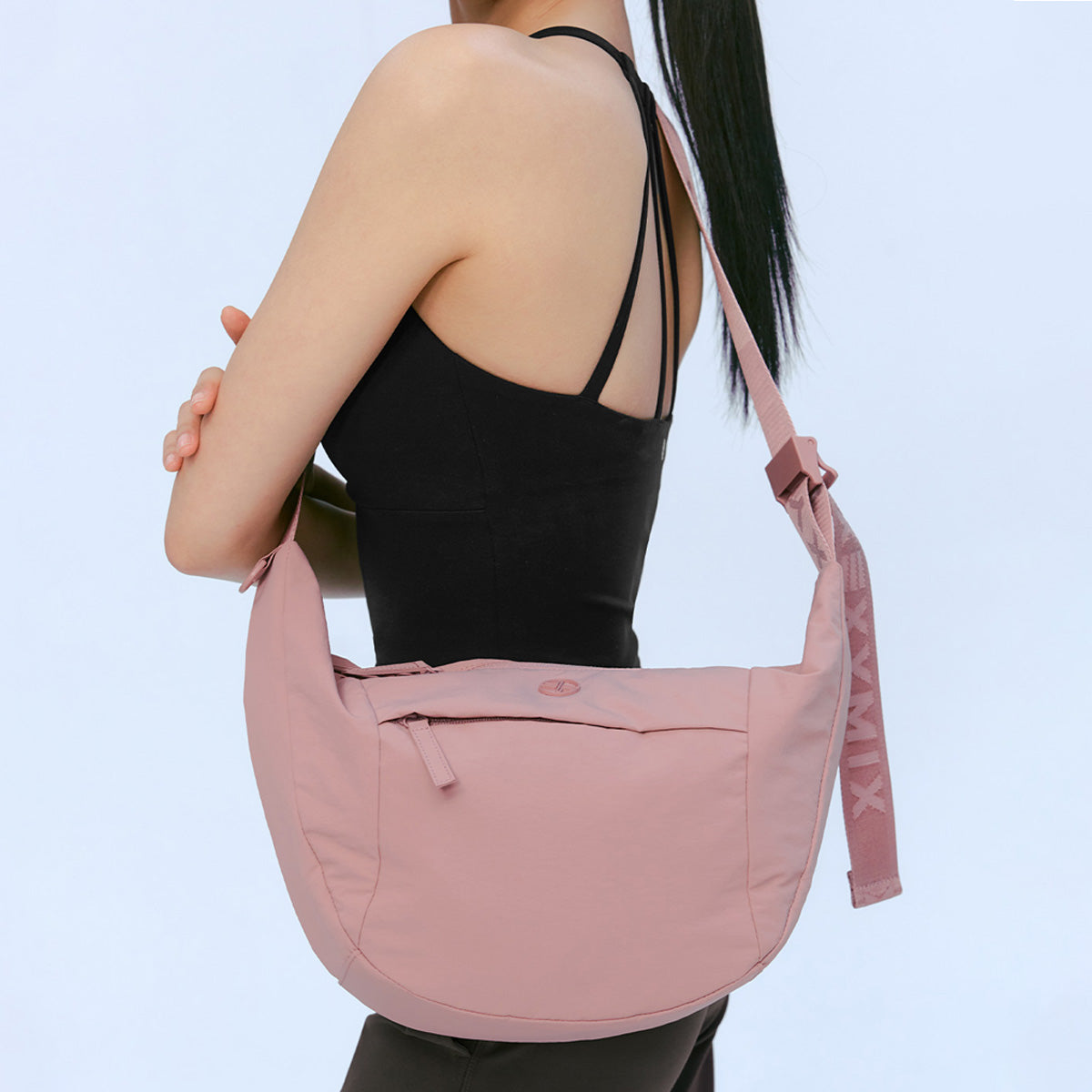 輕便半月包｜共3色｜XUK5AB1610