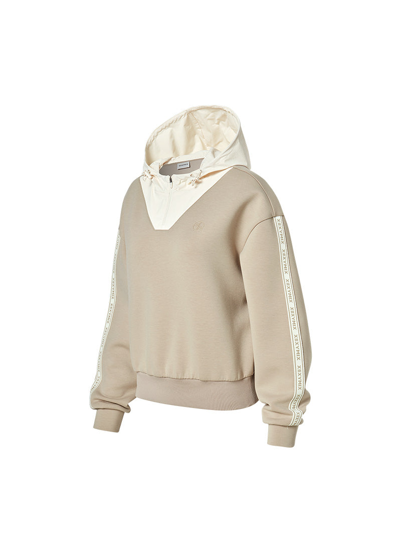 標誌線條柔軟開領長袖上衣｜共3色｜XFK3TL1201