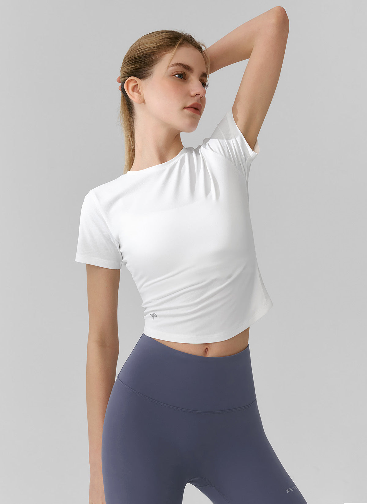 呼吸感輕透網眼短袖上衣 | 共5色 | XFK1TS1005